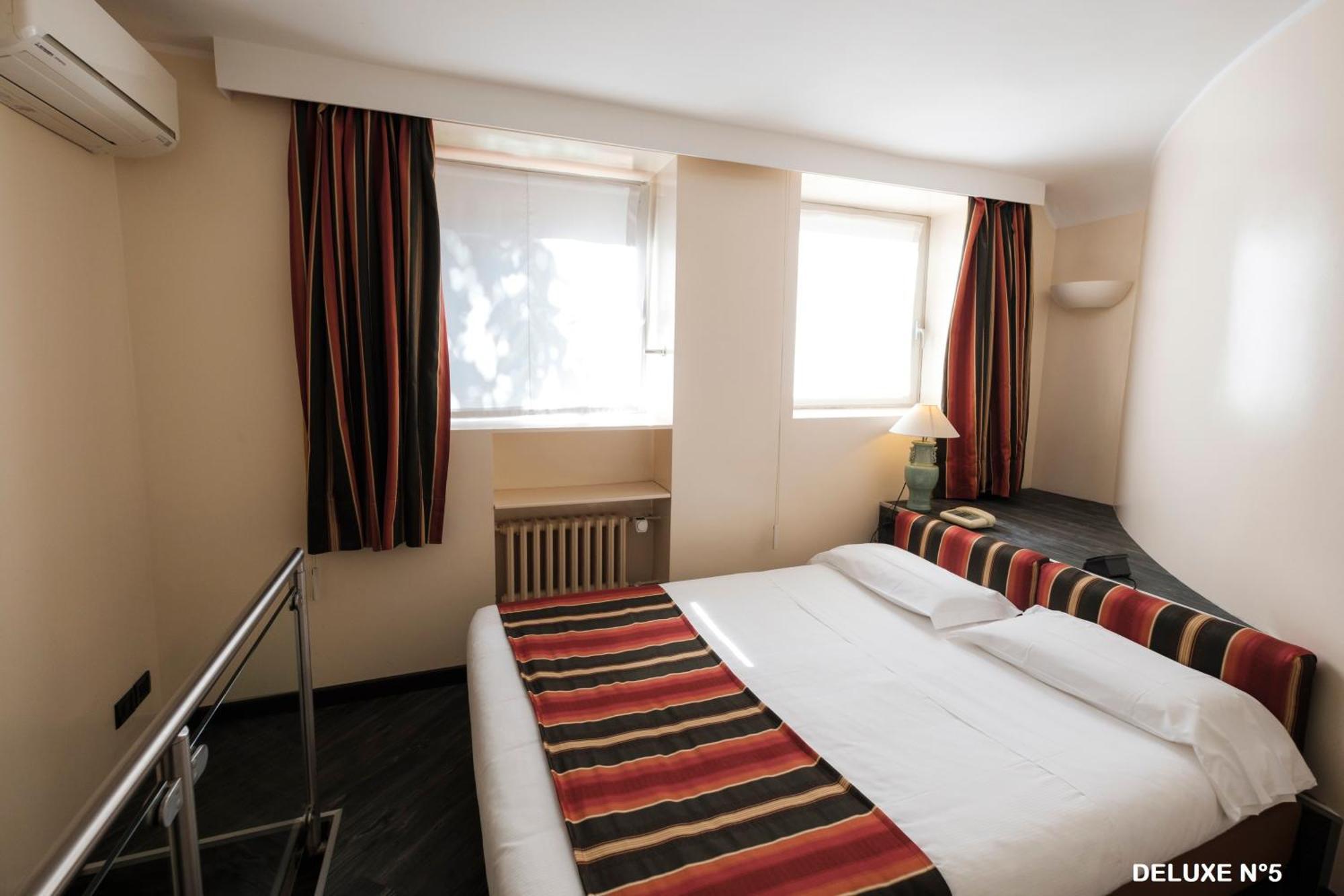 One-Bedroom Apartment,1209330562:JPEG